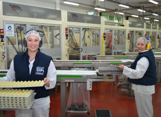 El ‘turno solidario’ de Nestlé en La Penilla dona 11 toneladas de productos al Banco de Alimentos