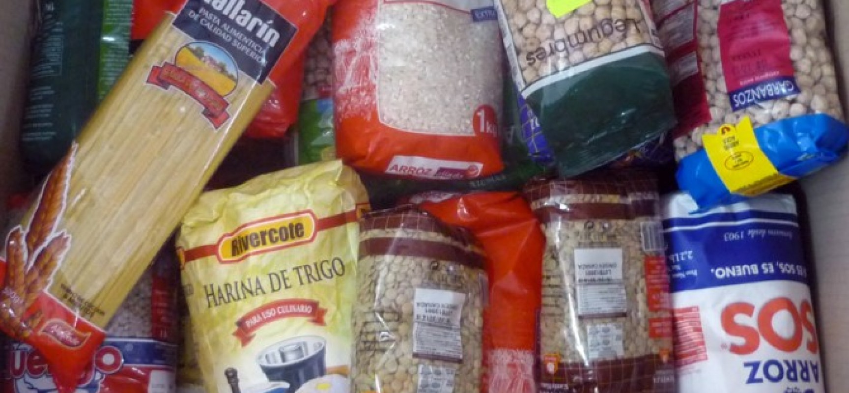 Correos inicia una campaña de recogida de alimentos