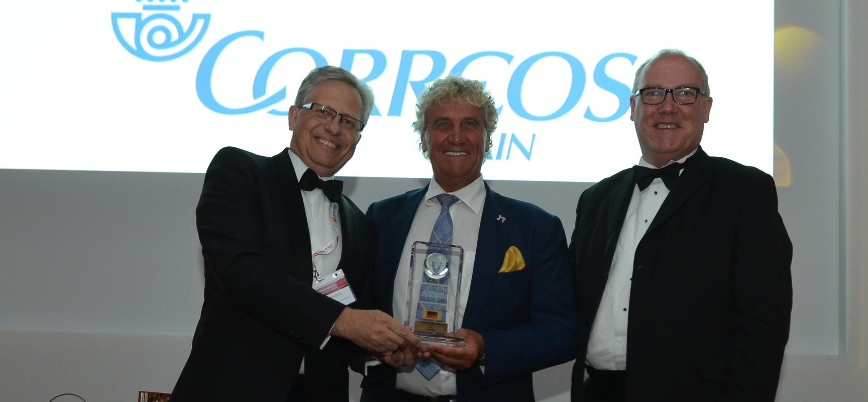 CORREOS gana el “World Mail Award 2015” a la mejor iniciativa de RSC del sector postal mundial