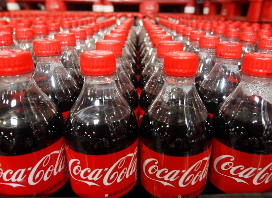Coca-Cola cumple el objetivo de reponer 100% el agua que utiliza en sus bebidas