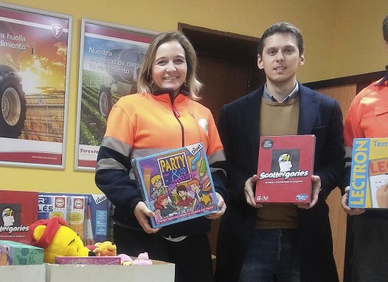 Bridgestone dona juguetes a la Mancomunidad Altamira Los Valles