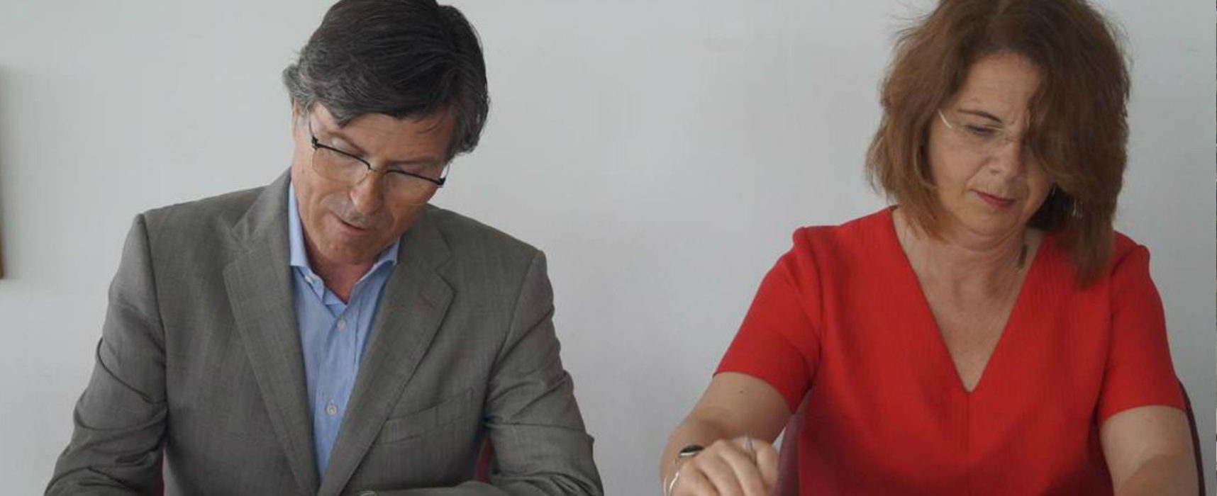 Amica y Textil Santanderina firman un convenio de colaboración